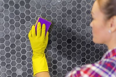 Ensure a Sparkling Clean Backsplash!